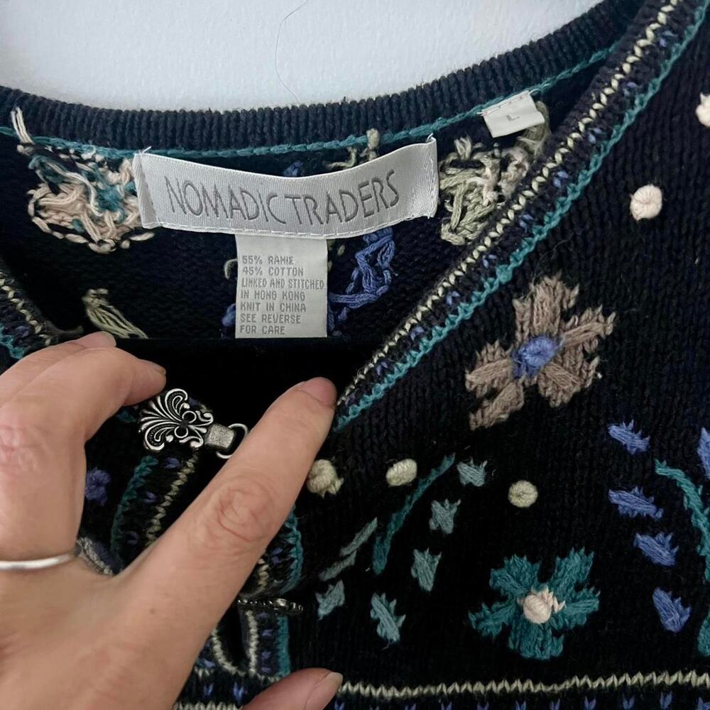 Fair isle embroidered sweater navy - Picture 2 of 4